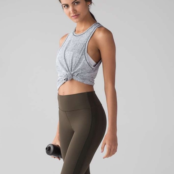 Lululemon Squad Goals Tank - Picture 1 of 7